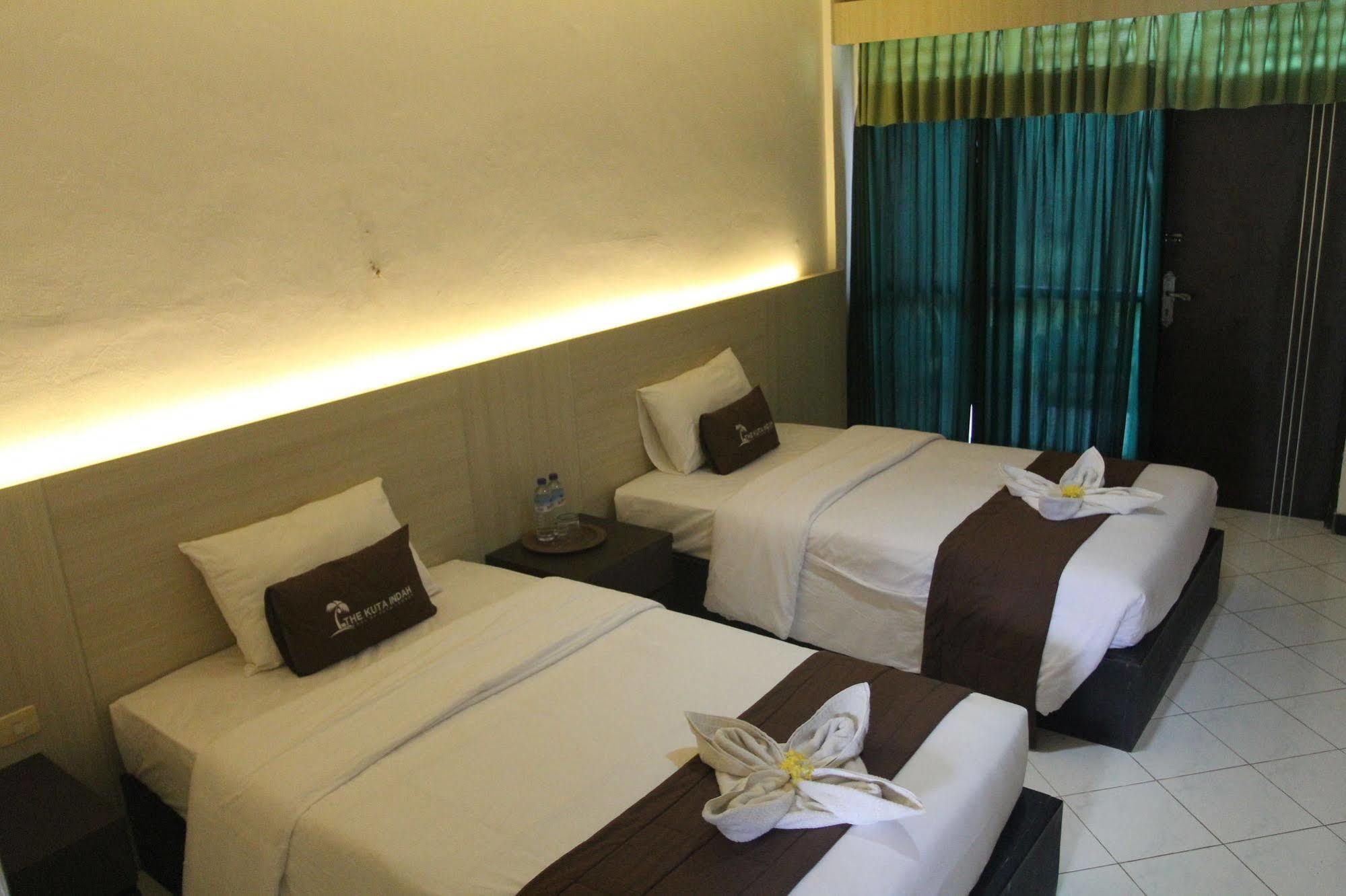 Kuta Indah Hotel Exteriér fotografie