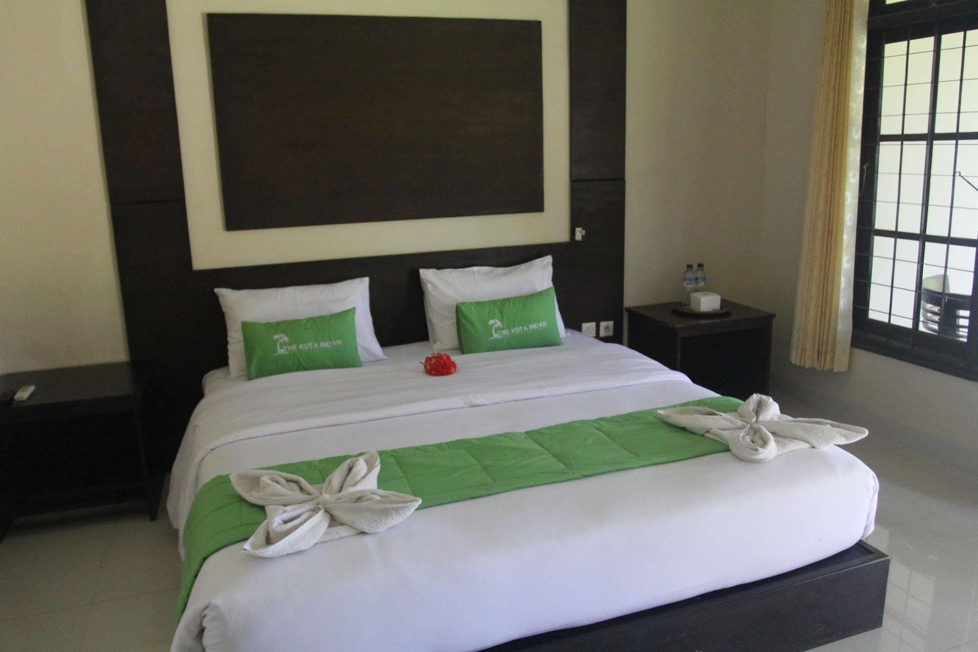 Kuta Indah Hotel Exteriér fotografie