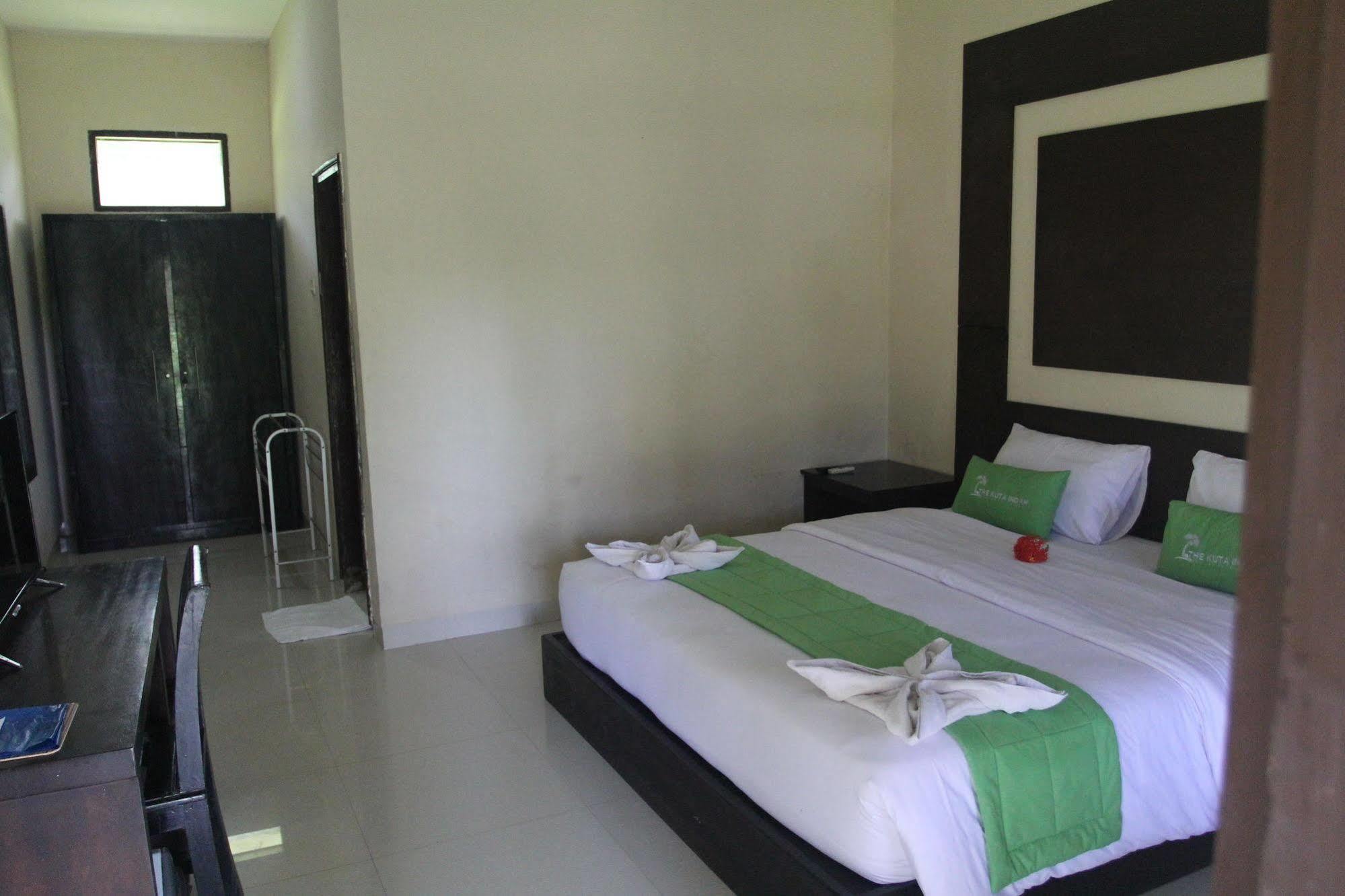Kuta Indah Hotel Exteriér fotografie
