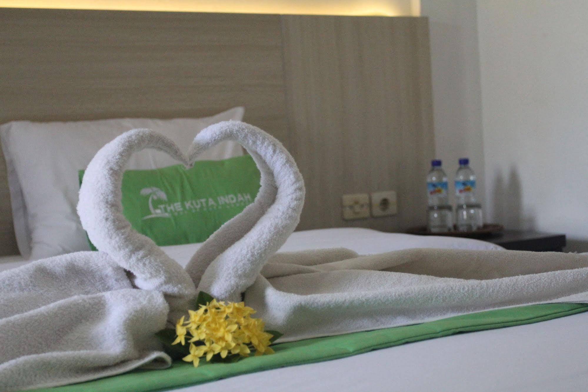 Kuta Indah Hotel Exteriér fotografie