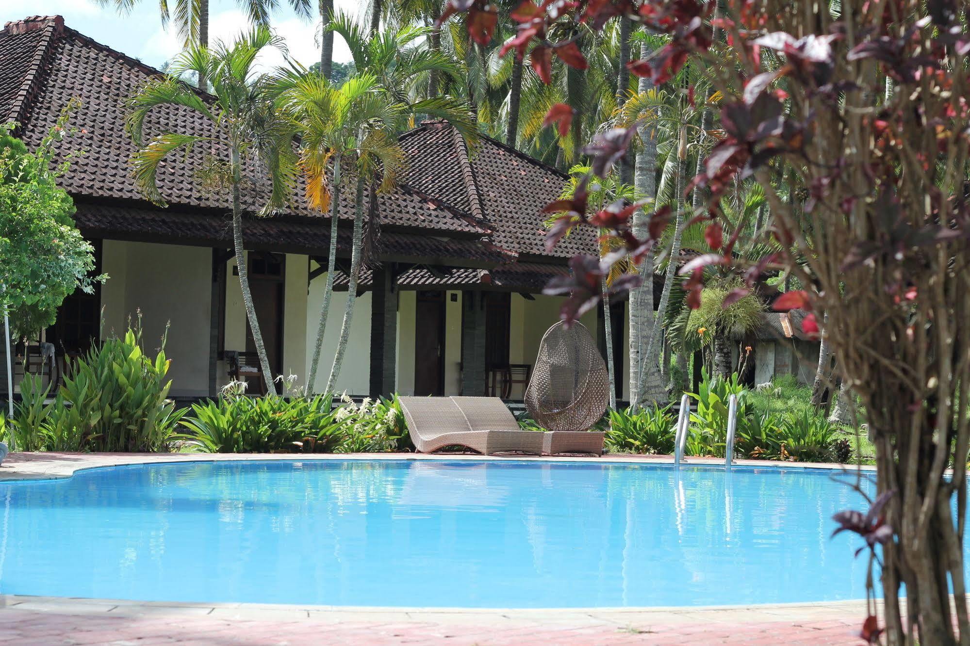 Kuta Indah Hotel Exteriér fotografie