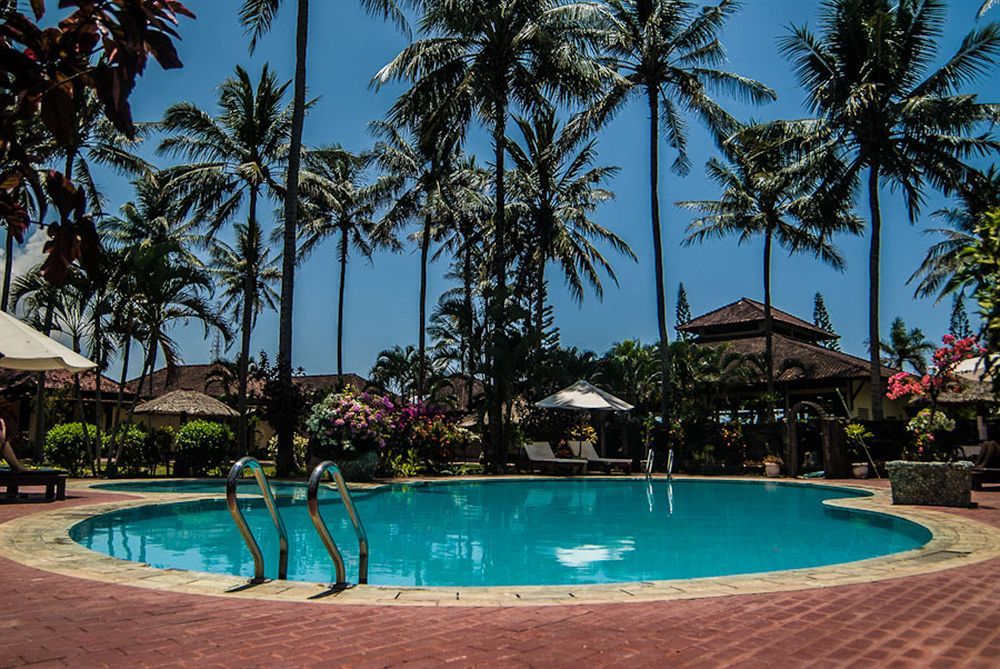 Kuta Indah Hotel Exteriér fotografie